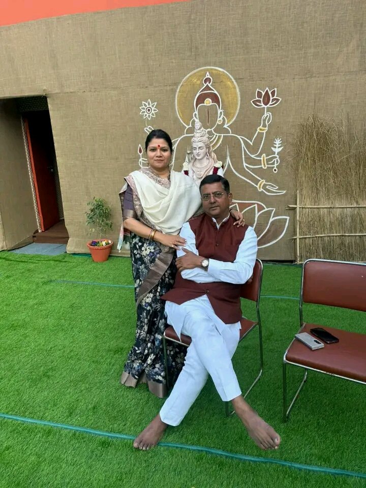 Neeraj Tripathi and Kavita Yadav Tripathi Extend Republic Day Wishes, Special Message for Kumbh