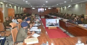 Kushinagar Superintendent of Police given strict instructions in monthly crime seminar