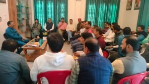 Strong demand for old pension restoration in Shravasti, memorandum submitted to MP