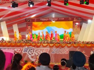 Local artists' talent influenced: Bahraich Festival 2025 Confluence of Arts ... Watch VIDEO