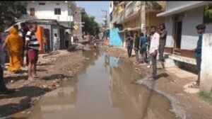 Due to negligence of the municipal corporation, there was a problem in marriage, water logging in ward-47 of Bhagalpu