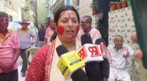 Holi colored in the color of patriotism in Bhagalpur, BJP leaders celebrated the festival with workers ... Watch VIDEO