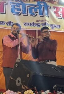 Dr. Ved Mitra's Vanshiwadan echoed on the folkduns of Holi ... Watch VIDEO