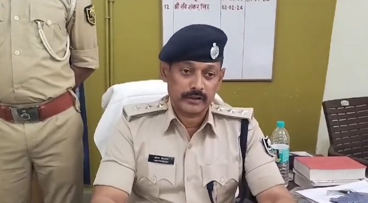 Foreign liquor was being taken hidden in onion sacks, police caught