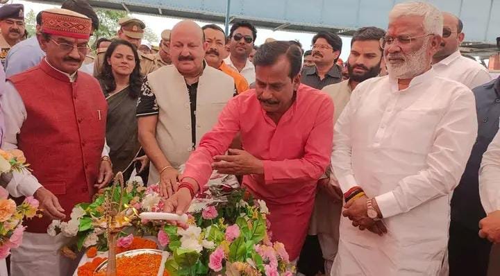 Water power minister inaugurated and founded 22 crore flood projects
