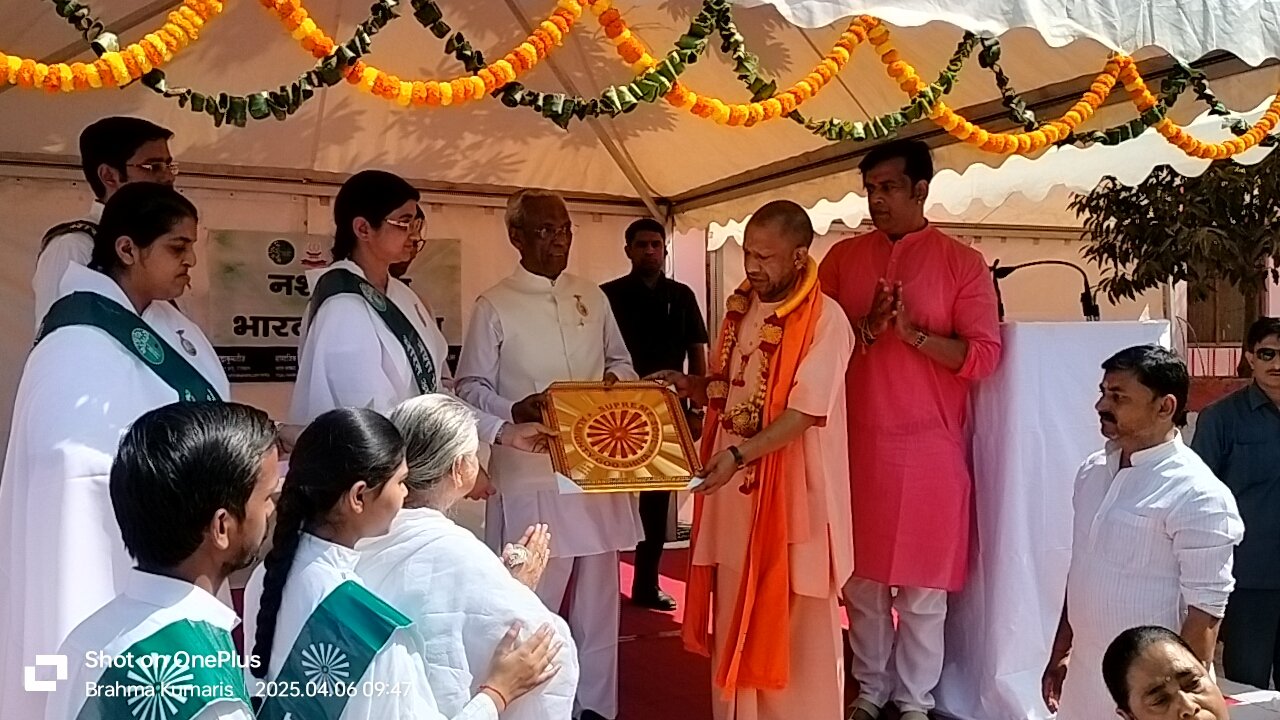 Chief Minister Yogi Adityanath's visit to Gorakhpur: The day passed with the resolve of service, education, condolences and social reform