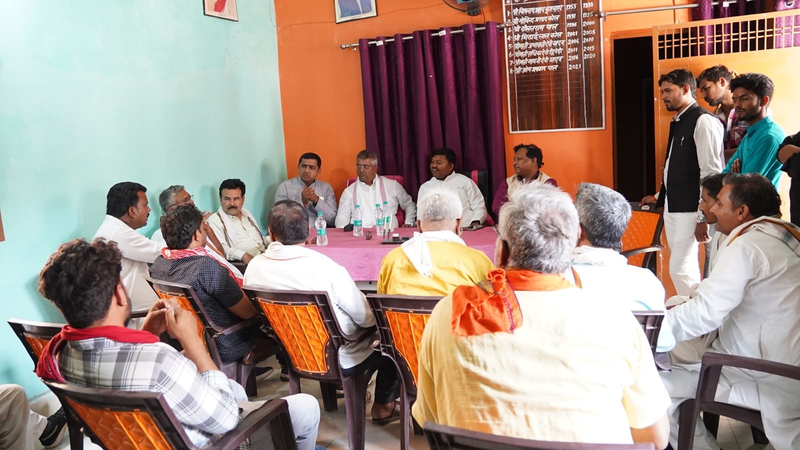 BJP's chaupal, Neeraj Tripathi counted the achievements of Yogi government in Bashara of Korav Assembl