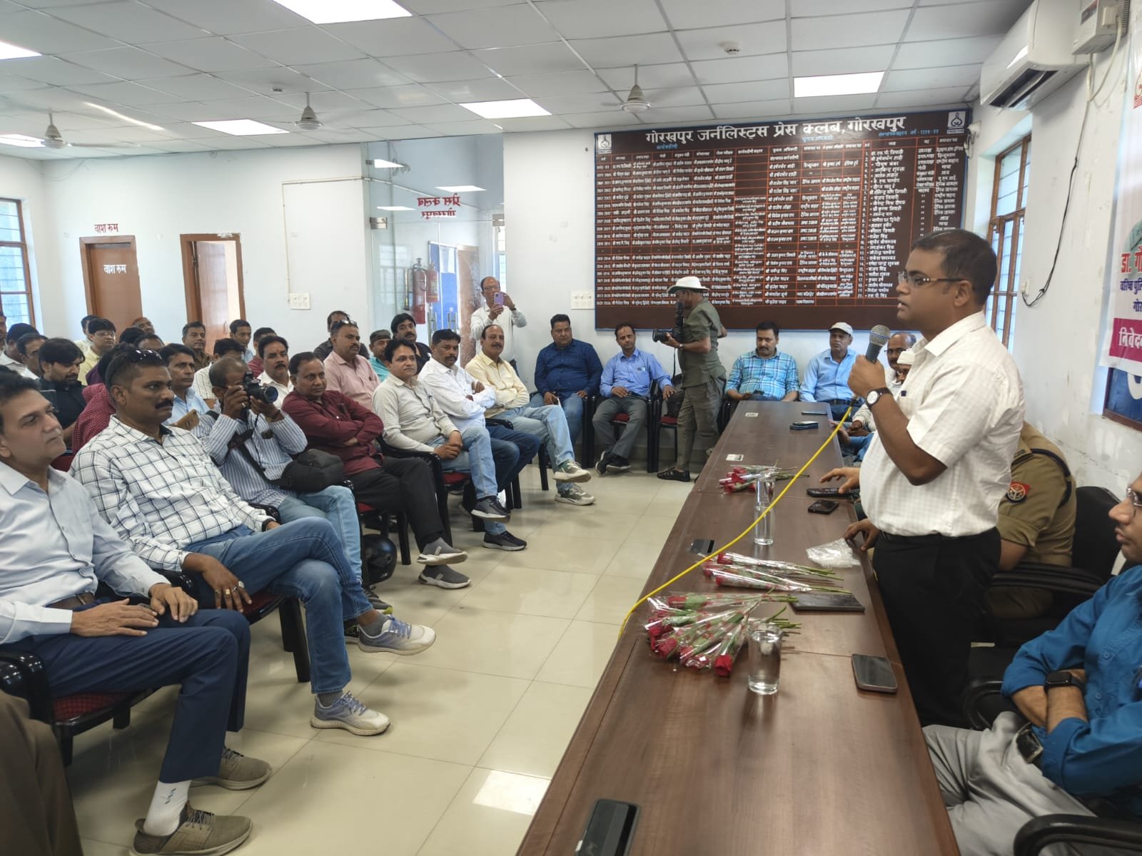 GDP of Gorakhpur more than doubled in seven years, media became partner of development: DM