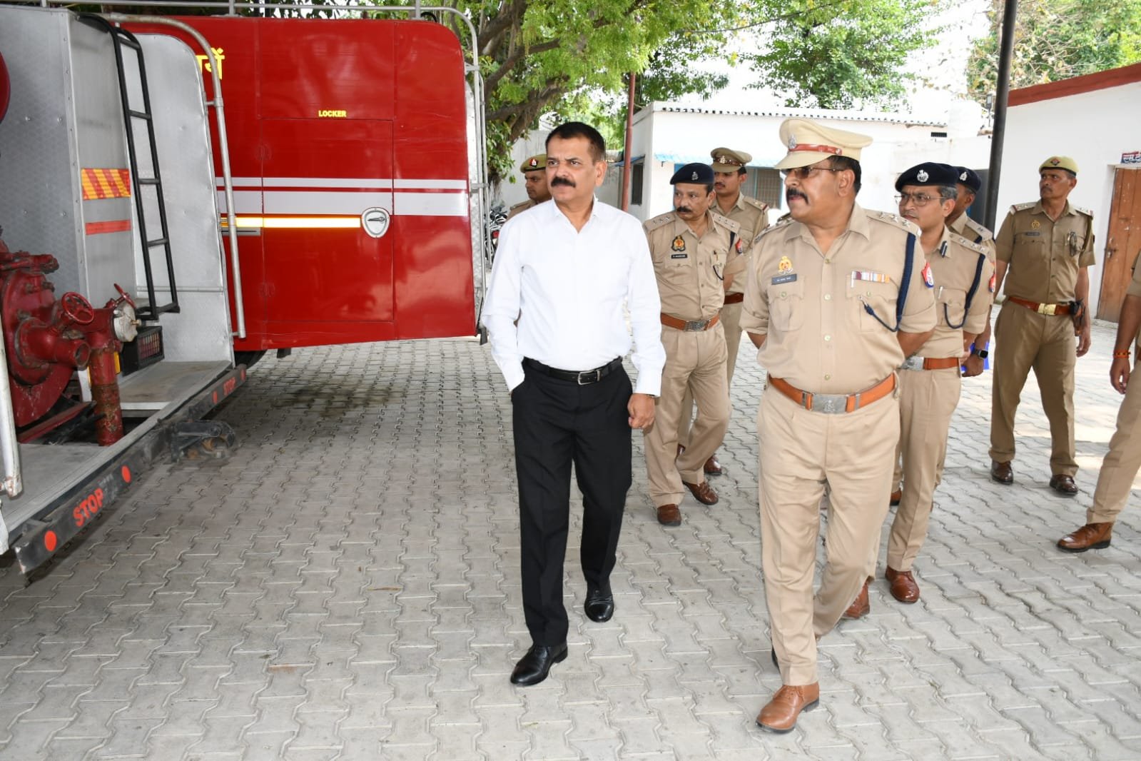 DG Aditya Mishra inspected the fire center in Lakhimpur, instructions to alert in summer