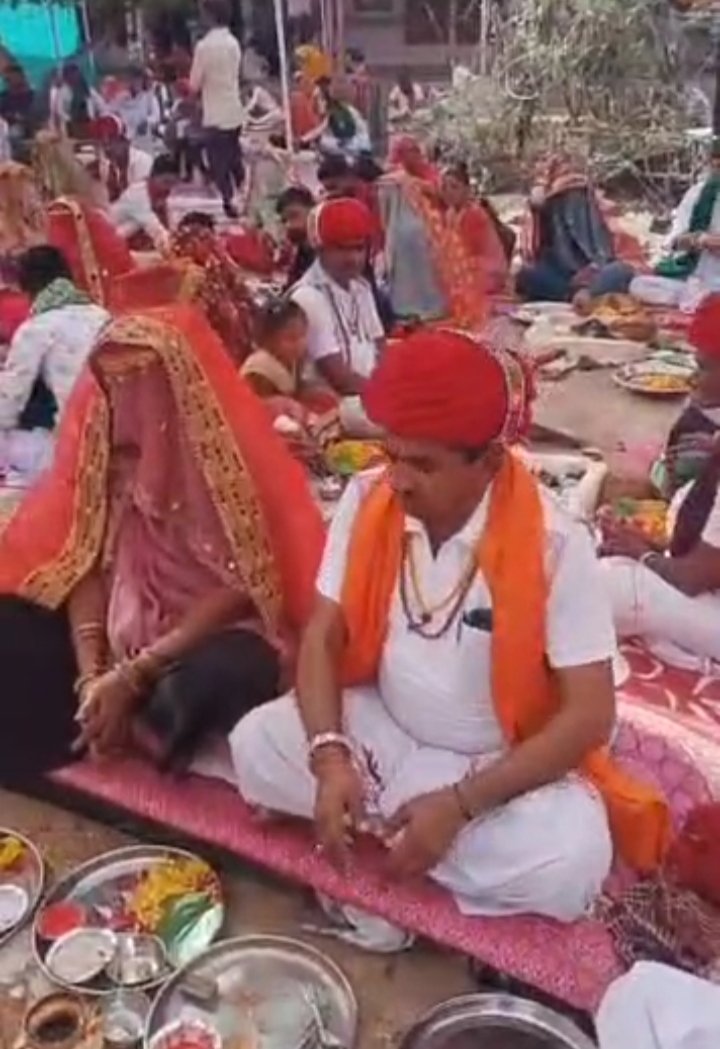 In Derwada village of Gujarat, the life of Maa Meldi Temple rich in, devotees gathered in a devotional atmosphere ... Watch VIDEO