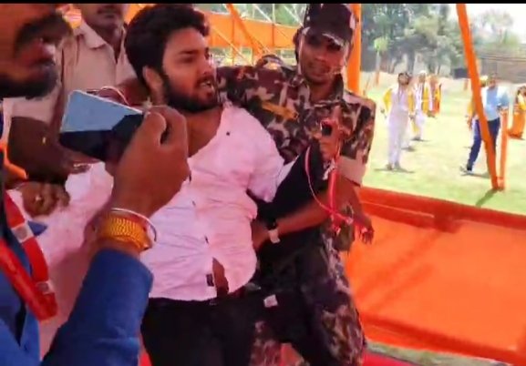 Governor Arif Mohammad Khan honored 182 meritorious gold medals in Bhagalpur, 5117 students got degrees, breach in security