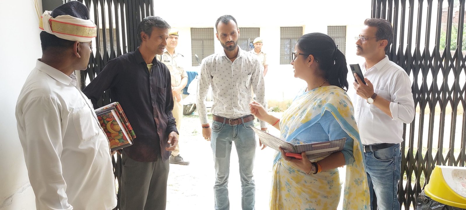 The bad system of One Stop Center exposed in the inspection of DM, order to remove Administrator Rachna Katiyar