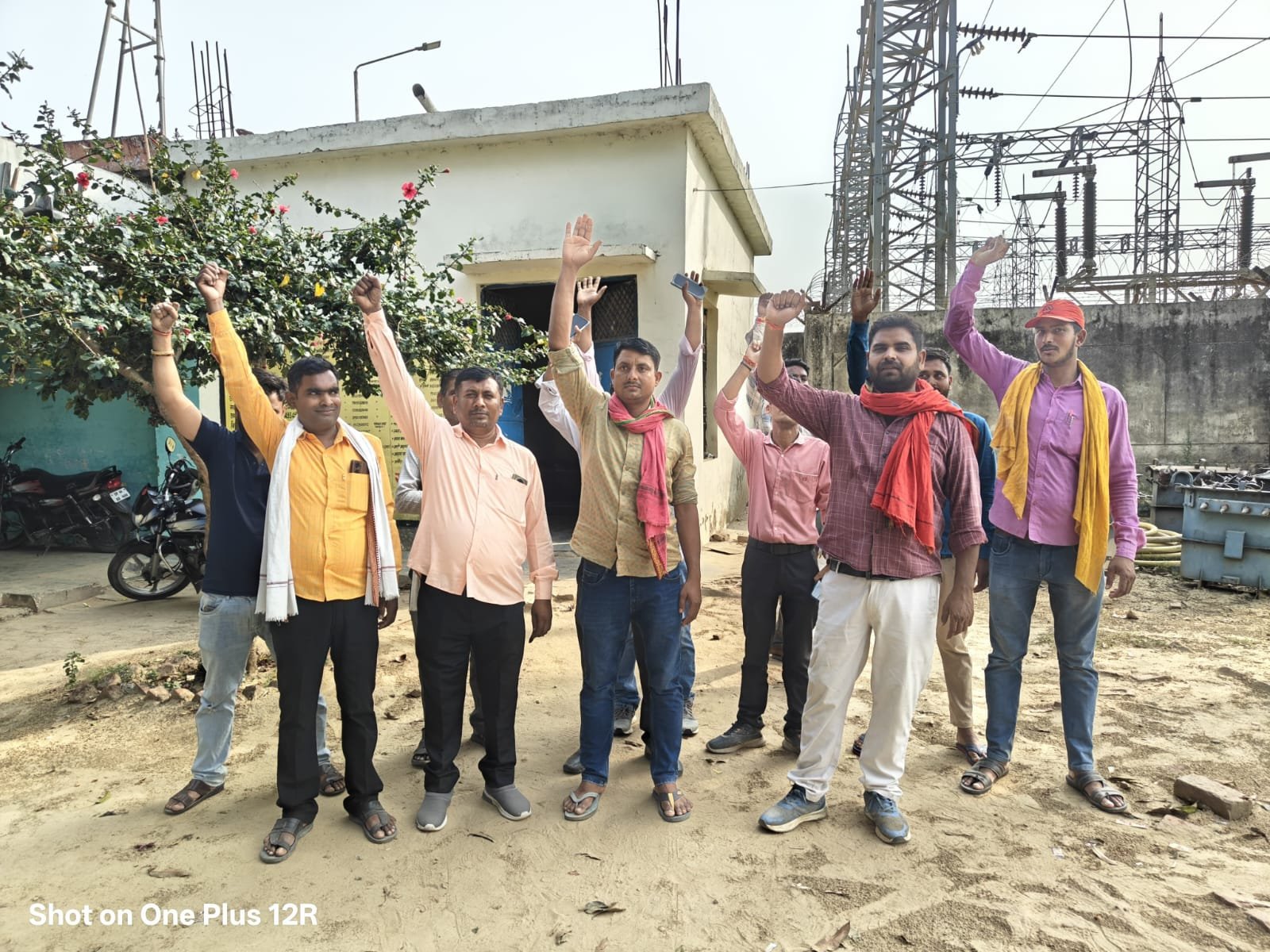 Electrical contract workers started a three -day work boycott