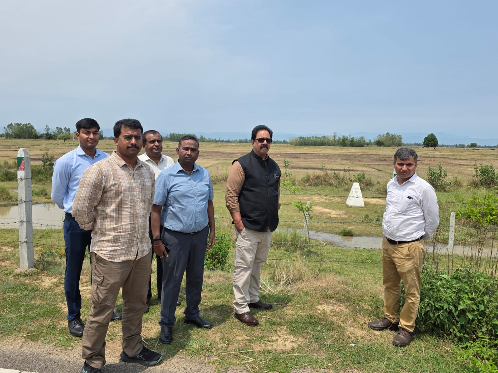 Principal Chief Forest Guard Sunil Chaudhary visits Bahraich: Special emphasis on forest safety and coordination of border areas