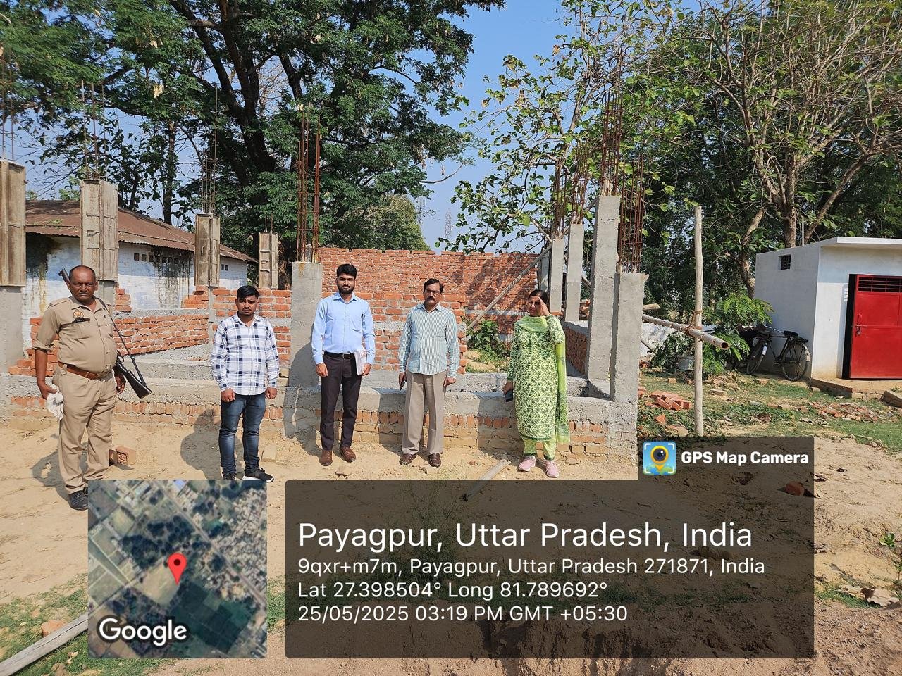 Deputy District Magistrate and EO inspected the schemes of Payagpur Nagar Panchayat