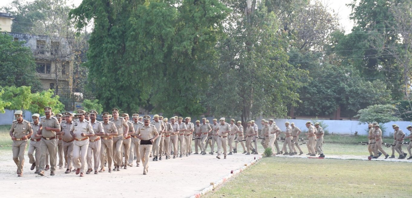 SP Kheri inspected the parade, instructions to maintain discipline and fitness to policemen