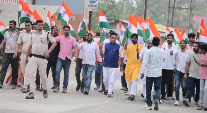 Bhagalpur echoed in honor of the tricolor: A grand tricolor journey in Shivnarayanpur, MLA Lalan Paswan led