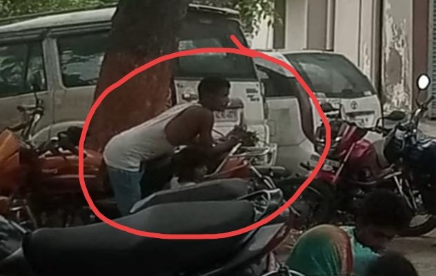 Severe security lapse in Amarpur police station in Banka, prisoner showed wandering without surveillance ... Watch VIDE