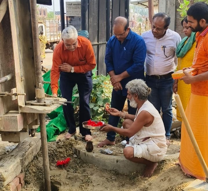 Solar water plant of 5000 liters capacity in Rupaidiha of Bahraich, now clean water will reach every hous