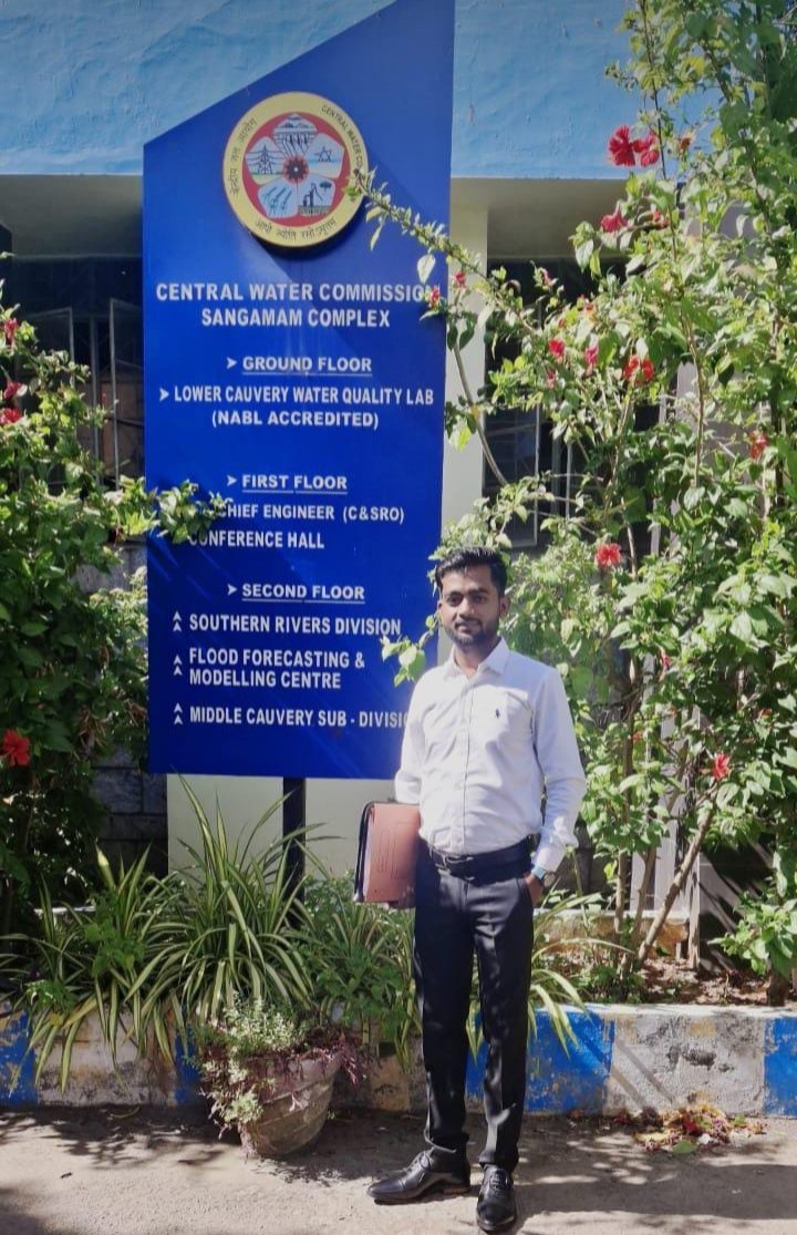 The success of Nitin Srivastava wave of happiness in the village, selected as inferior engineer in Central Water Commissio