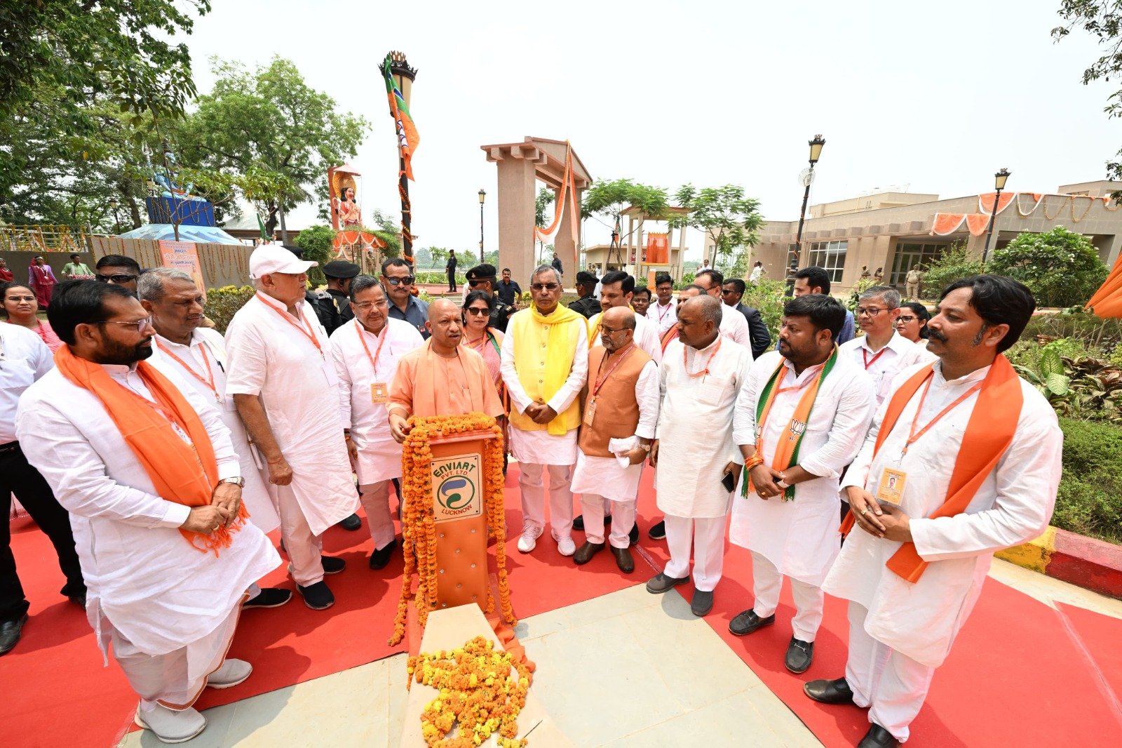 Chief Minister Yogi Adityanath inaugurated the grand monument of Maharaja Suheldev, handed over 511.82 crore to Bahraich residents