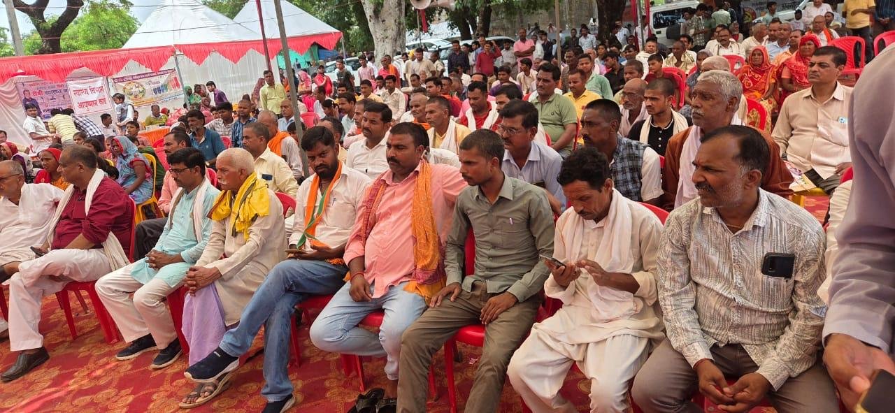 Celebration in Banakta village of Bahraich on completion of 11 years of Modi government