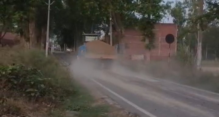 Illegal soil mining running under the administration's nose in Kaiserganj, officer silent