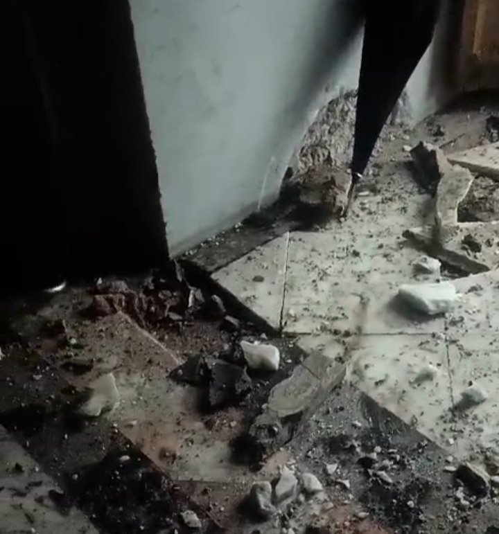 Oil's frog falls on the temple, the celestial lightning, urns and domes damage, will be reconstructed at a cost of two crores ... see video