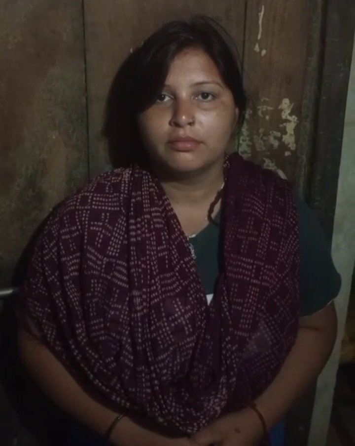 Female journalist drives away from the outpost, accused on the inspector: 'managed' case