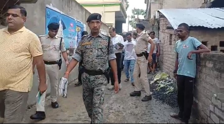 BLO meeting in Nathanagar, DM gave strict instructions