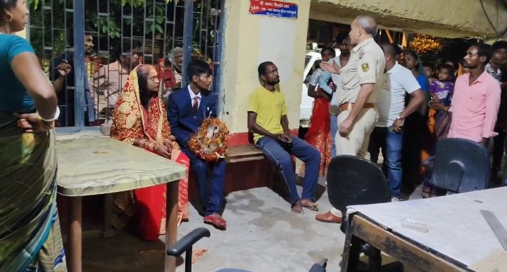 Dial 112 Police 'Karanama'-Marriage stopped at the time of Sinduradan, the bride and groom sent the police station